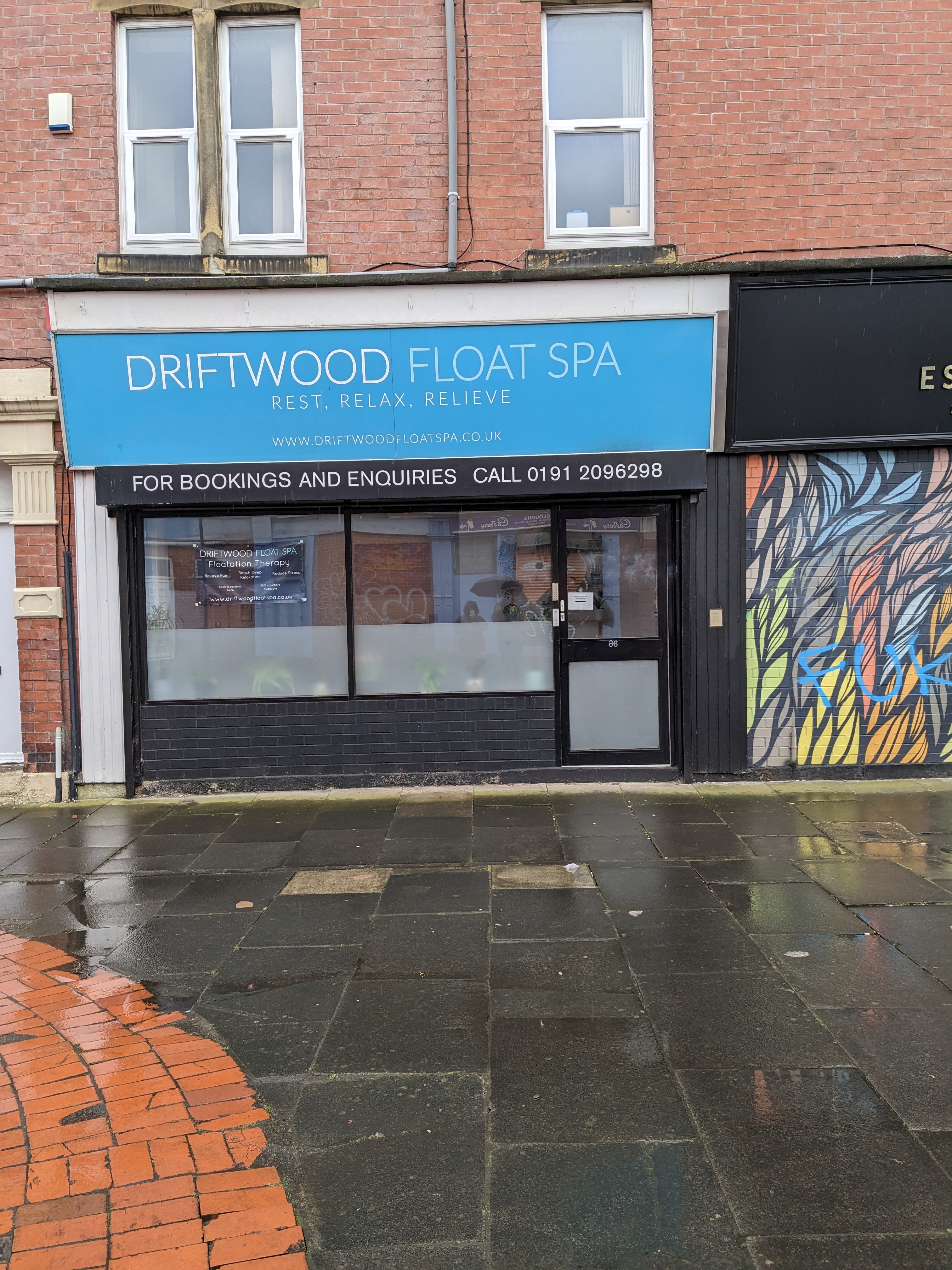 Driftwood Float Spa 2
